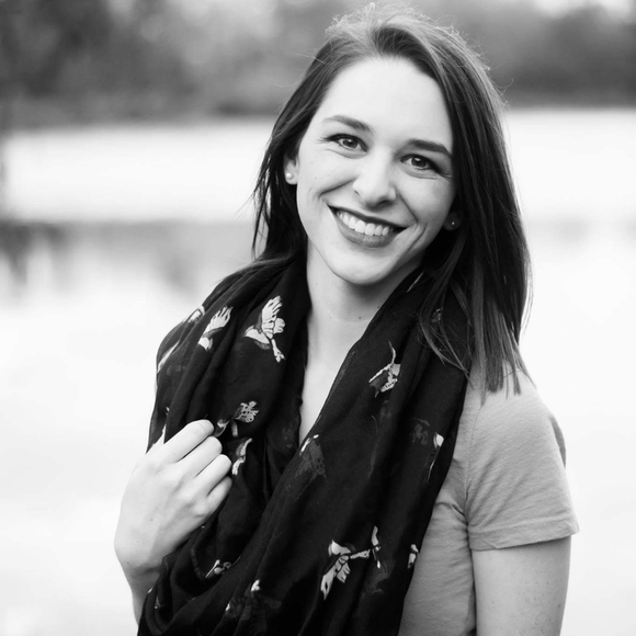 Meet your Posher, Meagan - Picture 2 of 3